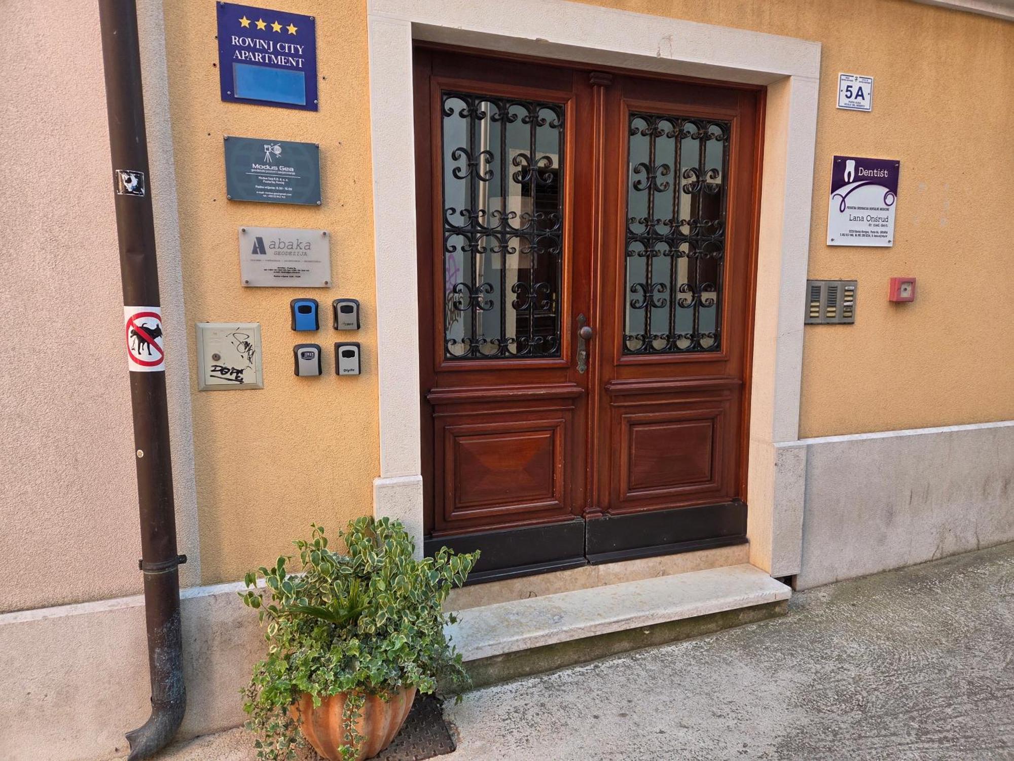 Rovinj City Apartment Eksteriør billede